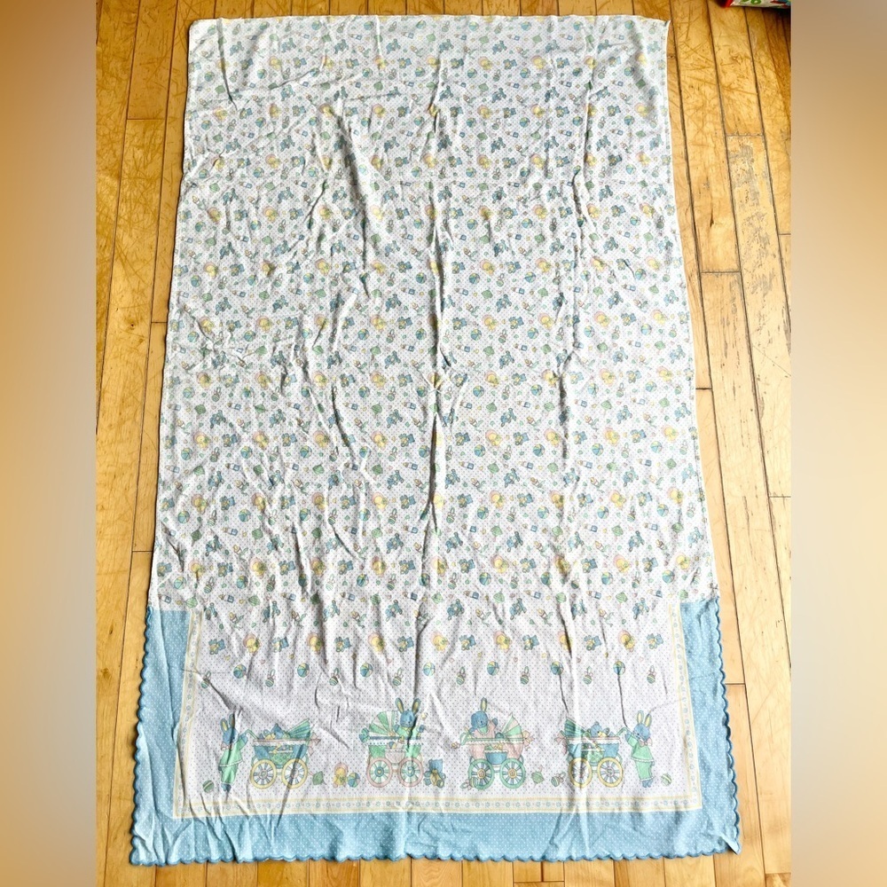 Vintage 80s 90s Baby Quilt Bedding Blanket and Flannel Sheet Size Bassinet Crib - Picture 6 of 9